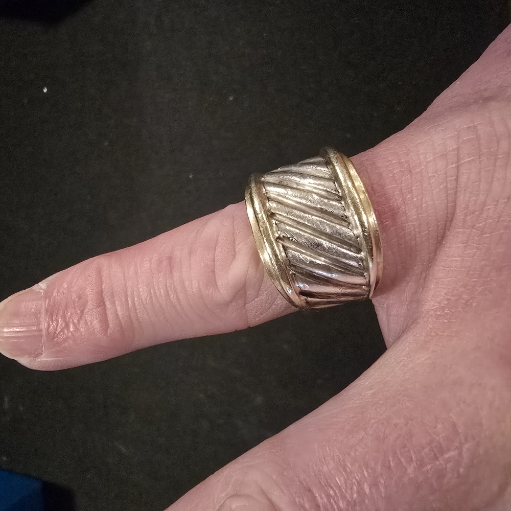 David Yurman mens 14k and 925 cigar band ring! Sz 8